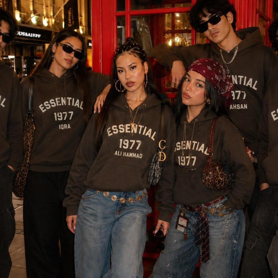 1977essential Hoodie