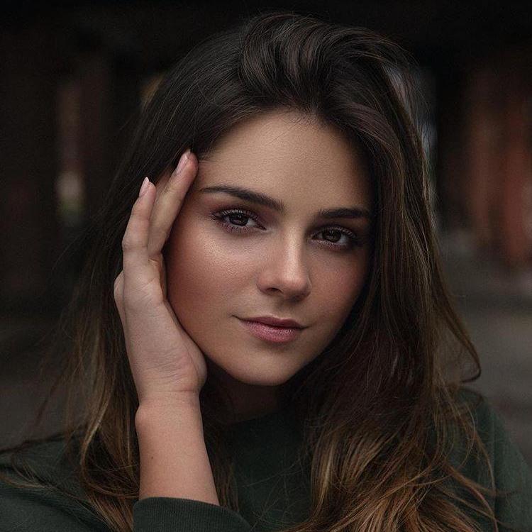 Alya Smith
