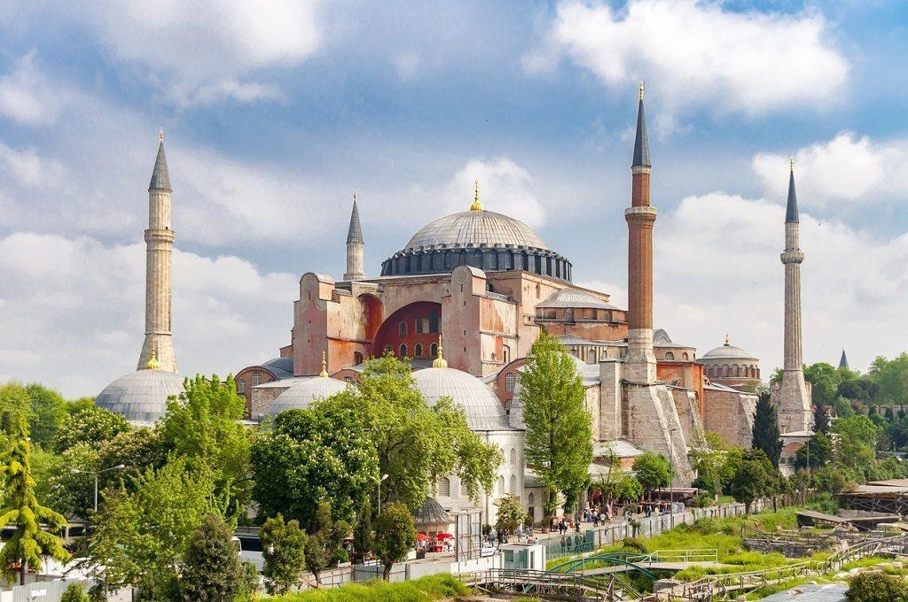 Byzantine Buildings You Have To See | Travel.Earth